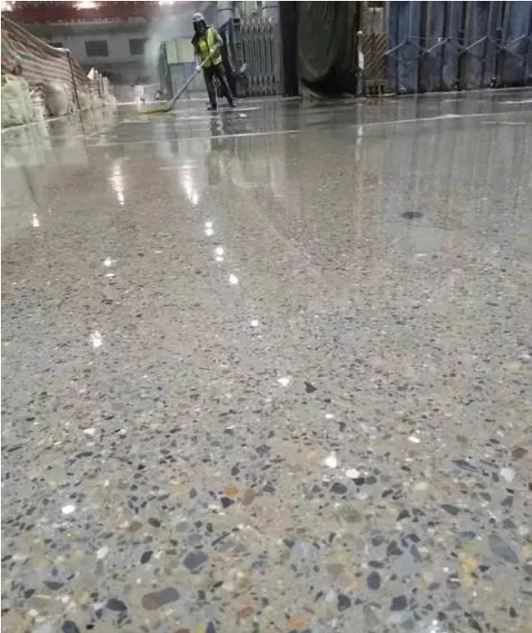 水磨石地坪图片